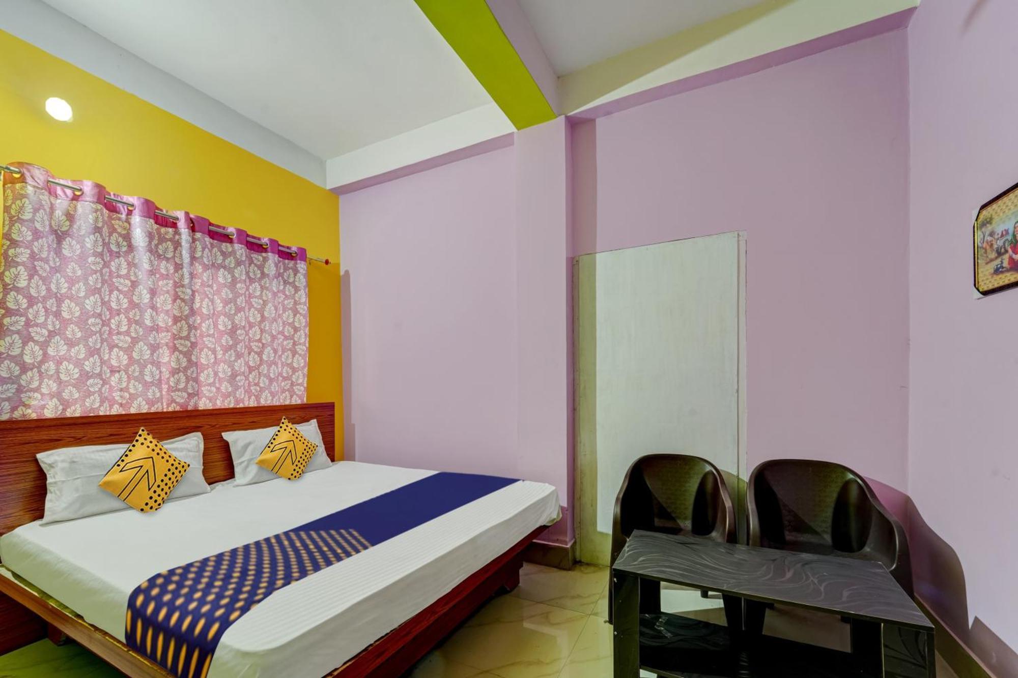 Hotel O Home Trimurti Guest House Guwahati Exterior foto